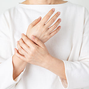 指の関節に関わる症状